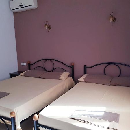 Konstantinos-Elli Rooms Vrasná Exterior foto