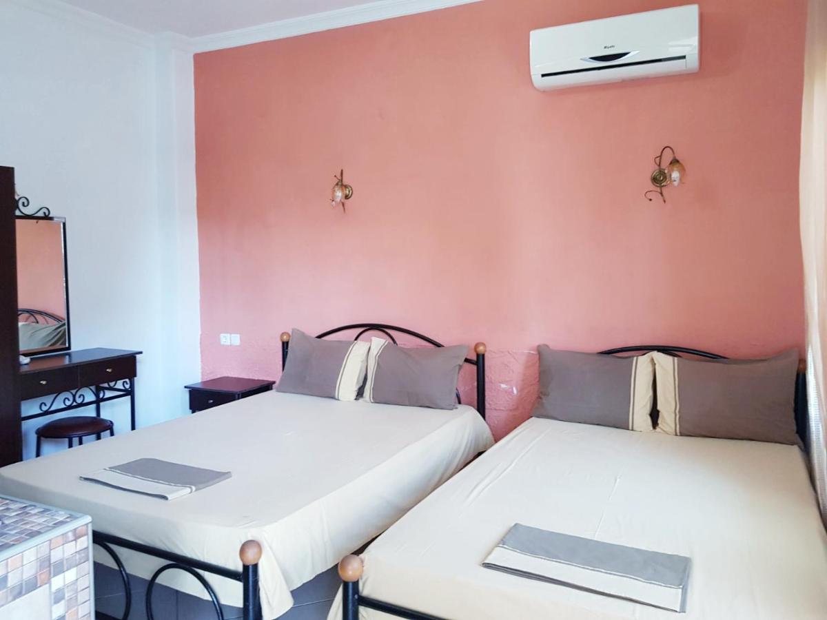 Konstantinos-Elli Rooms Vrasná Exterior foto
